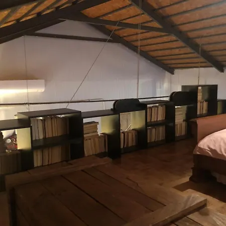 Βίλα Private 100m2 Detached With Castle Garden