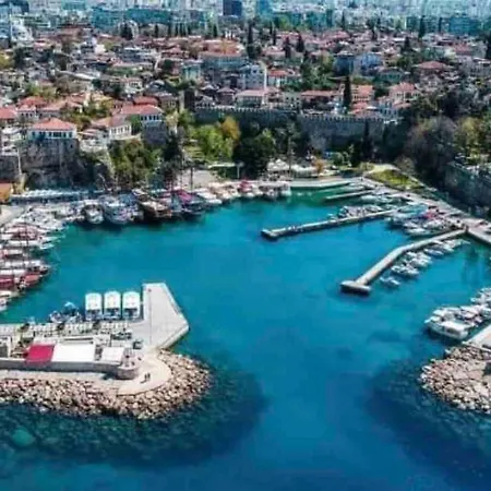 Βίλα Private 100m2 Detached With Castle Garden *