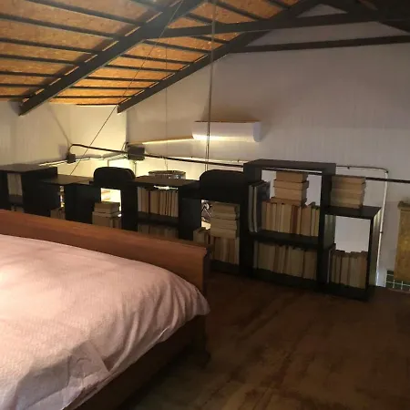 Private 100m2 Detached With Castle Garden וילה