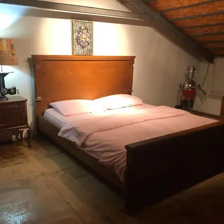 Private 100m2 Detached With Castle Garden *